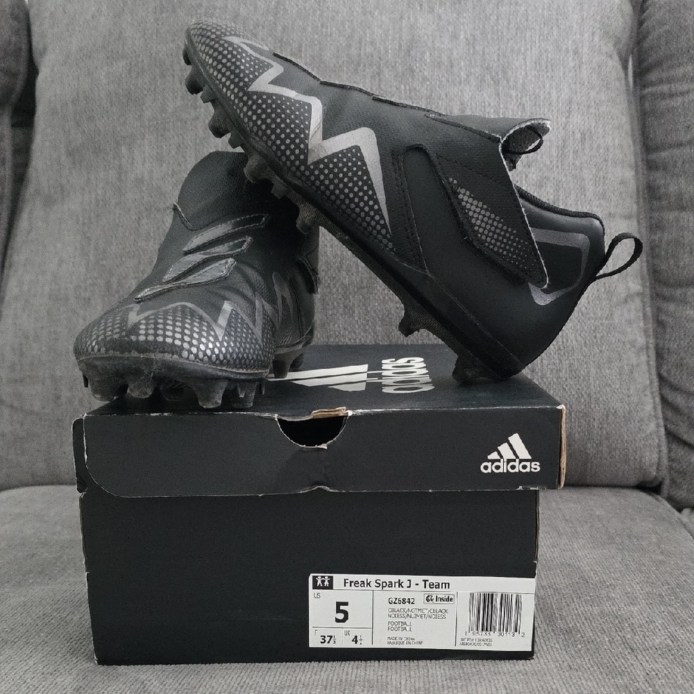 Adidas Boys Youth Black and Gray Freak Spark 3 Team Football Cleats